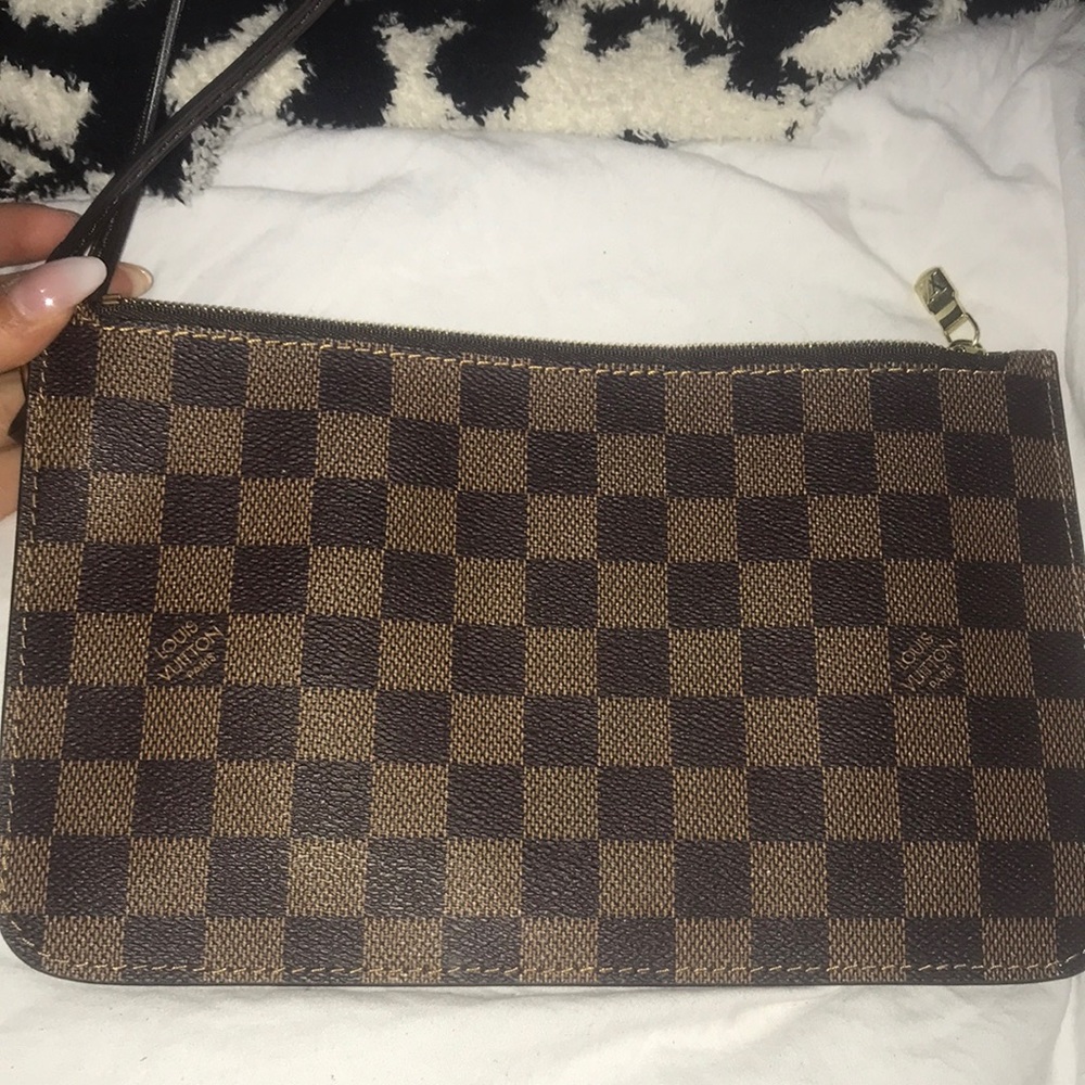 Lv wristlet
